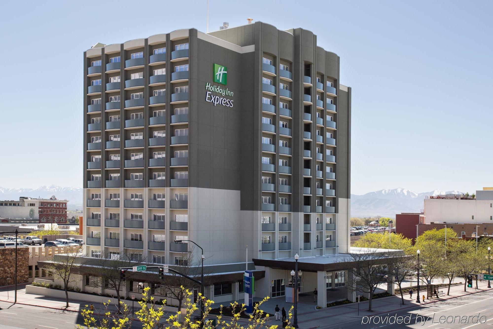 Holiday Inn Express & Suites Johnstown By Ihg Zewnętrze zdjęcie