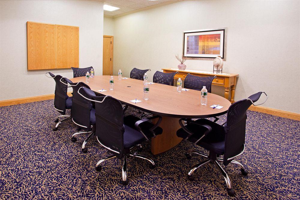 Holiday Inn Express & Suites Johnstown By Ihg Zewnętrze zdjęcie