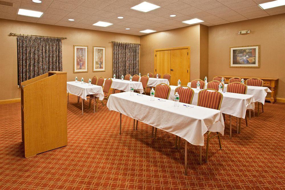 Holiday Inn Express & Suites Johnstown By Ihg Zewnętrze zdjęcie