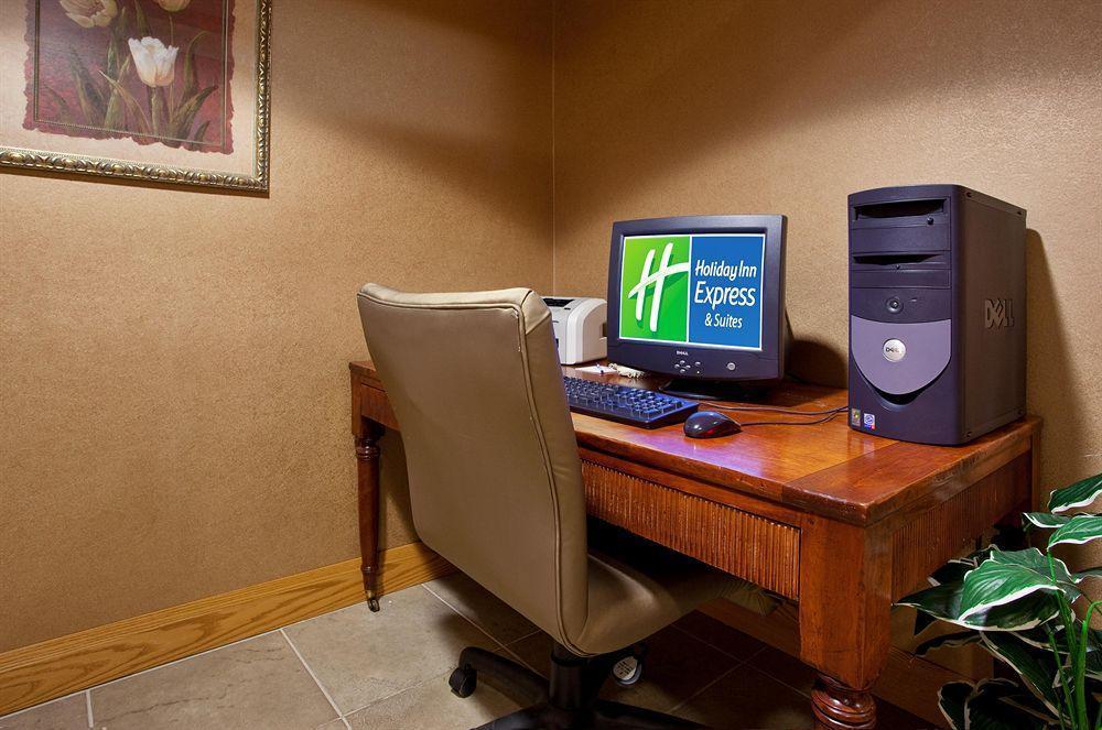 Holiday Inn Express & Suites Johnstown By Ihg Zewnętrze zdjęcie