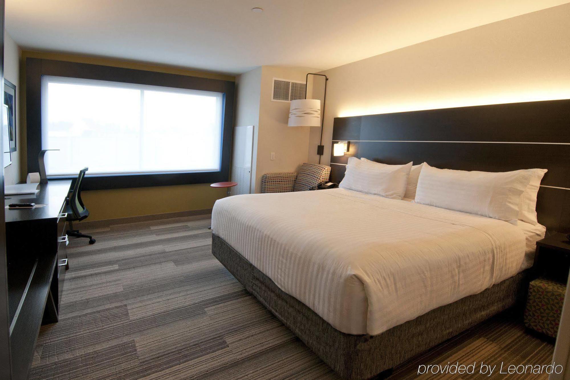 Holiday Inn Express & Suites Johnstown By Ihg Zewnętrze zdjęcie