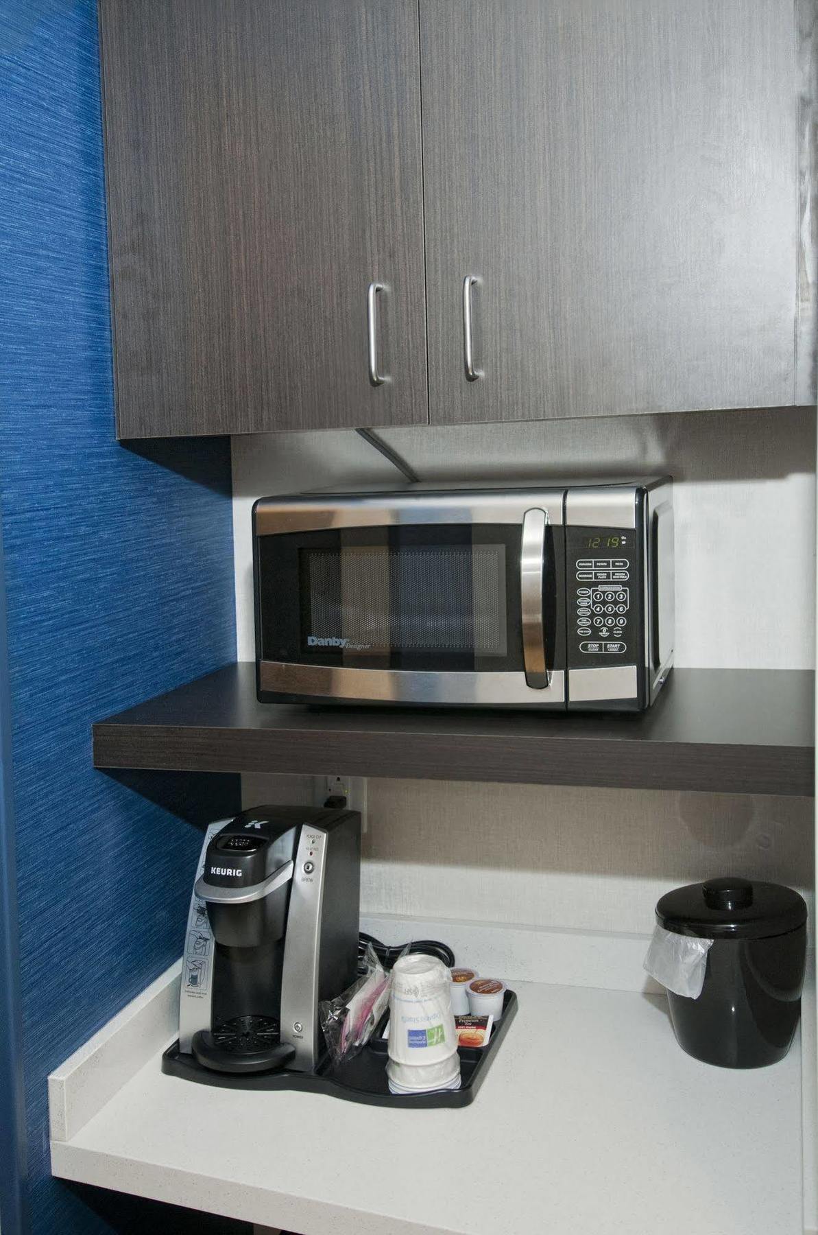 Holiday Inn Express & Suites Johnstown By Ihg Zewnętrze zdjęcie