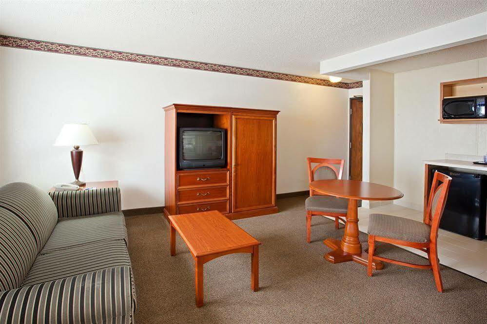 Holiday Inn Express & Suites Johnstown By Ihg Zewnętrze zdjęcie